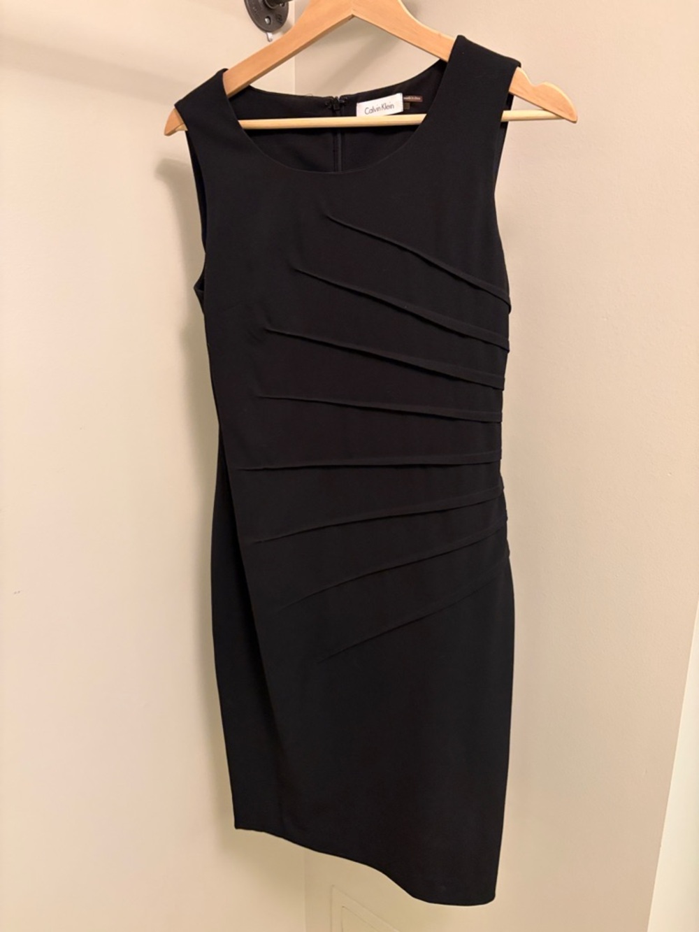Calvin Klein Black Sleeveless Pleated Midi Dress